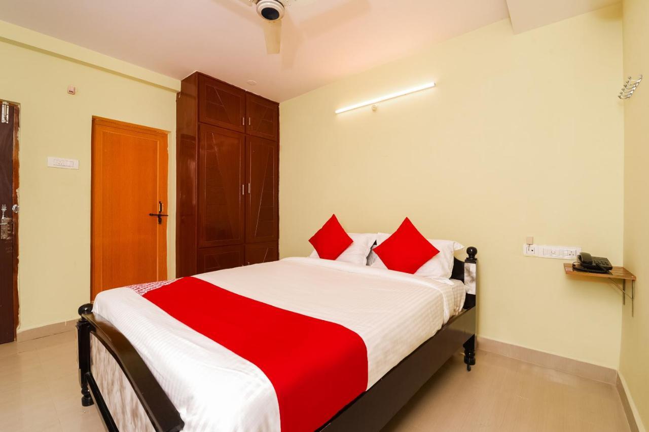 Oyo 26234 Annapurna Nilayam Otel Vijayawāda Dış mekan fotoğraf