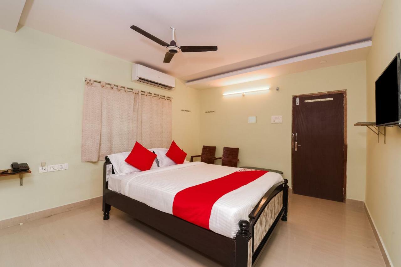 Oyo 26234 Annapurna Nilayam Otel Vijayawāda Dış mekan fotoğraf